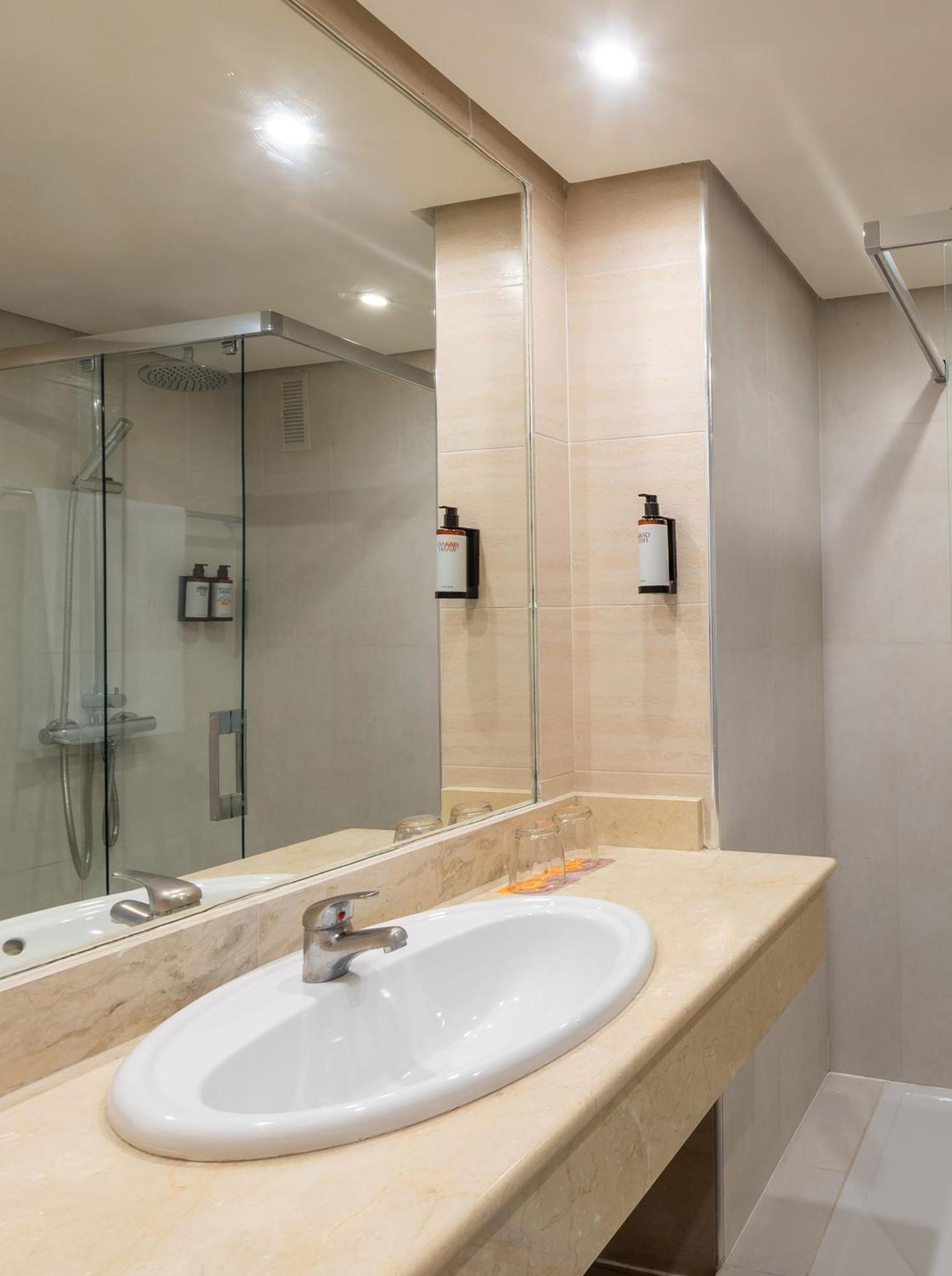 Hotel Ocean House Costa Del Sol, Affiliated By Melia Torremolinos Exterior photo